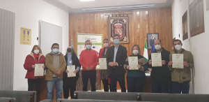Entrega de diplomas del curso Elaboración de productos a raíz del aceite de oliva Ed. 6 en Mengíbar