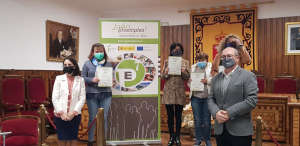 Entrega de Diplomas del curso Elaboración de productos a raíz del aceite de oliva Ed. 1 en Villacarrillo