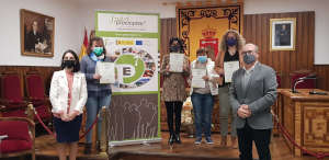 Entrega de Diplomas del curso Elaboración de productos a raíz del aceite de oliva Ed. 1 en Villacarrillo
